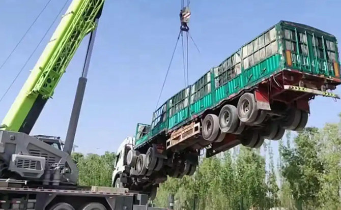 溆浦道路脱困救援案例