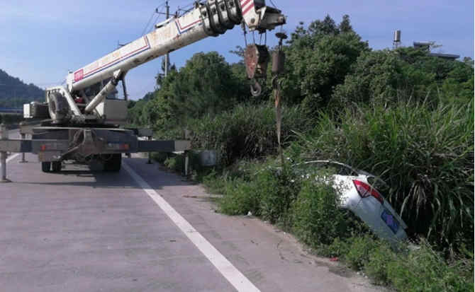 溆浦重载吊车救援 溆浦重载吊车救援